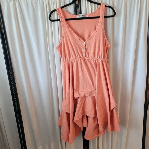American Rag Dresses & Skirts - Women's sleeveless size large light coral color ruched dress, great condition